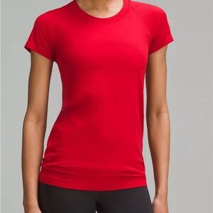 Lululemon Swiftly Tech Hip Length Short Sleeve Shirt- Red